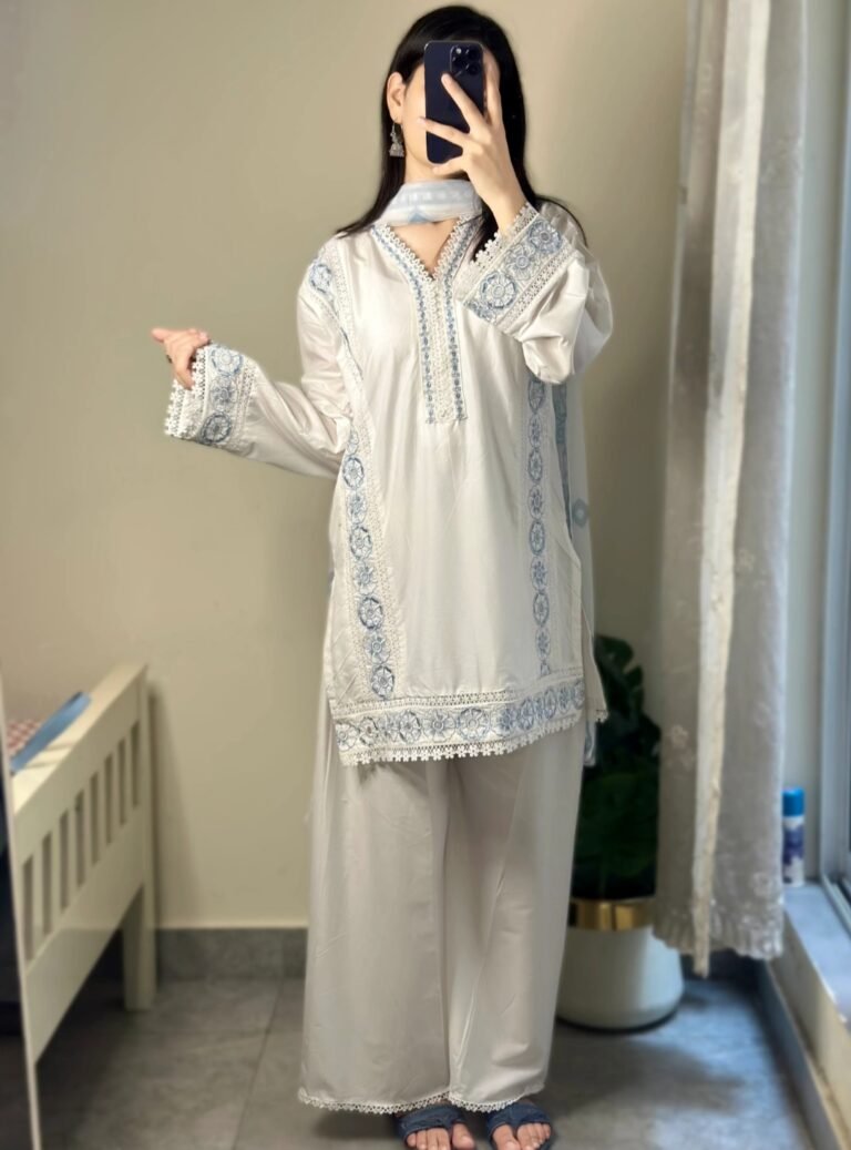 Moon white Embroidered 3PC angle view